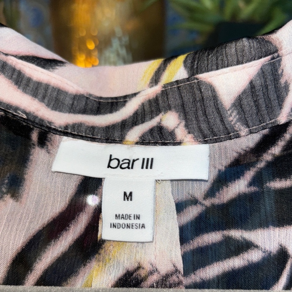 Bar III Animal Print Tie-Waist Blouse – Size M - Picture 7 of 7